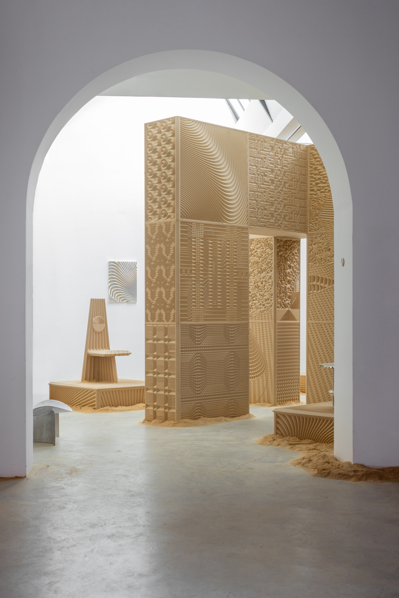 Arno Hoogland, Deus ex Machina, 2026, mdf