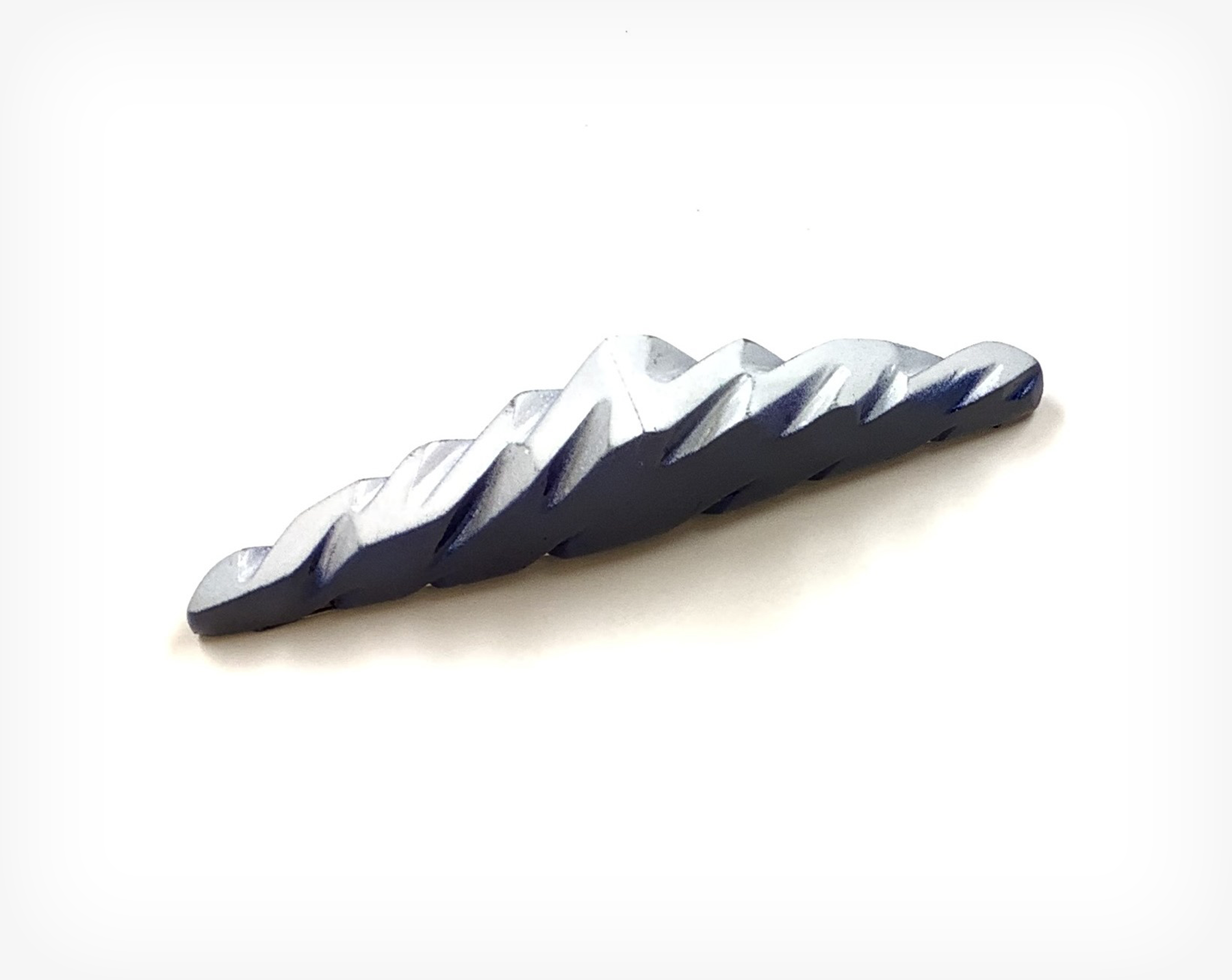 Jürgen Eickhoff, broche, 1985, hout, RVS, lak, CODA collectie