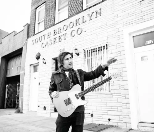 Close-up Concert - Chris Bergson (USA)