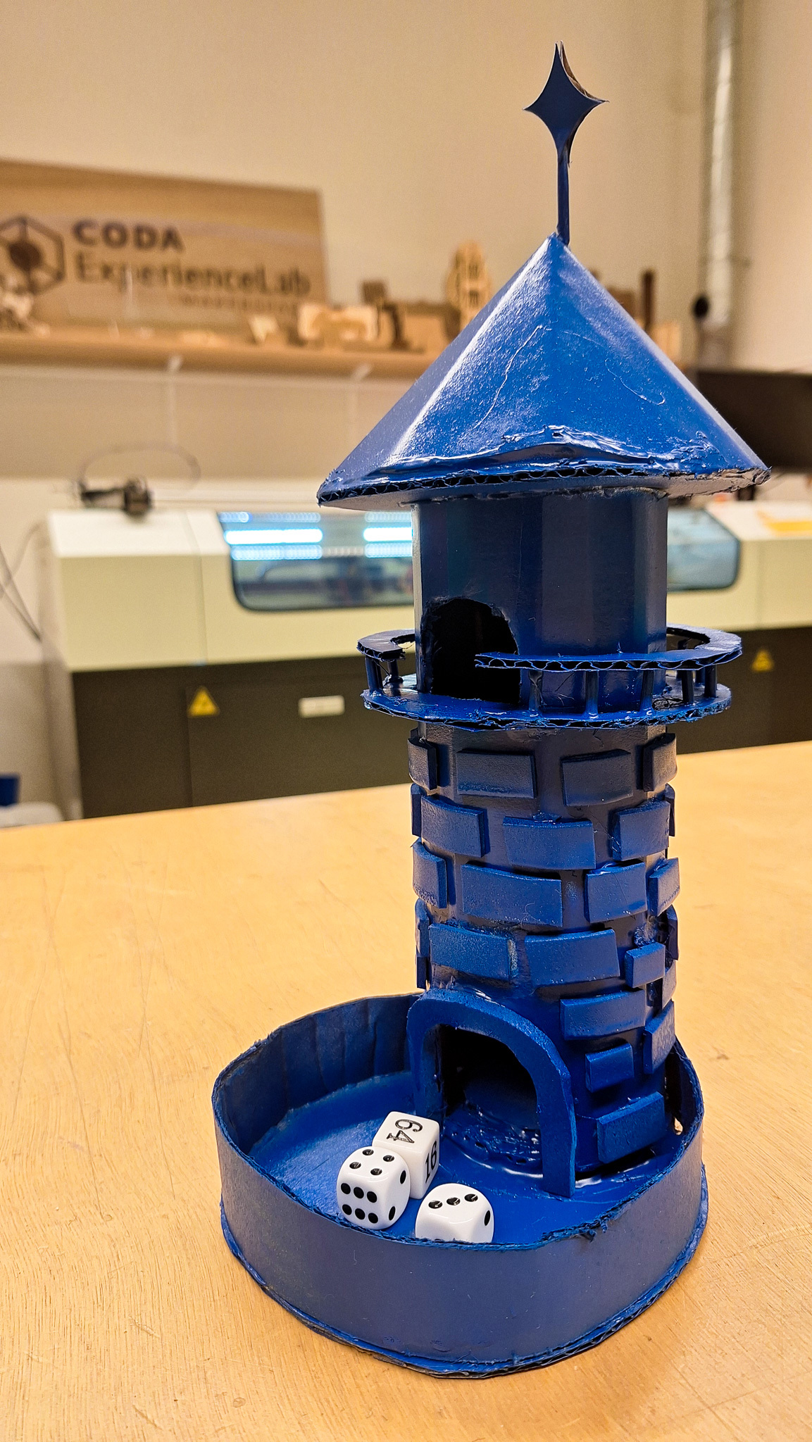 Make it yourself: Dicetower bouwen
