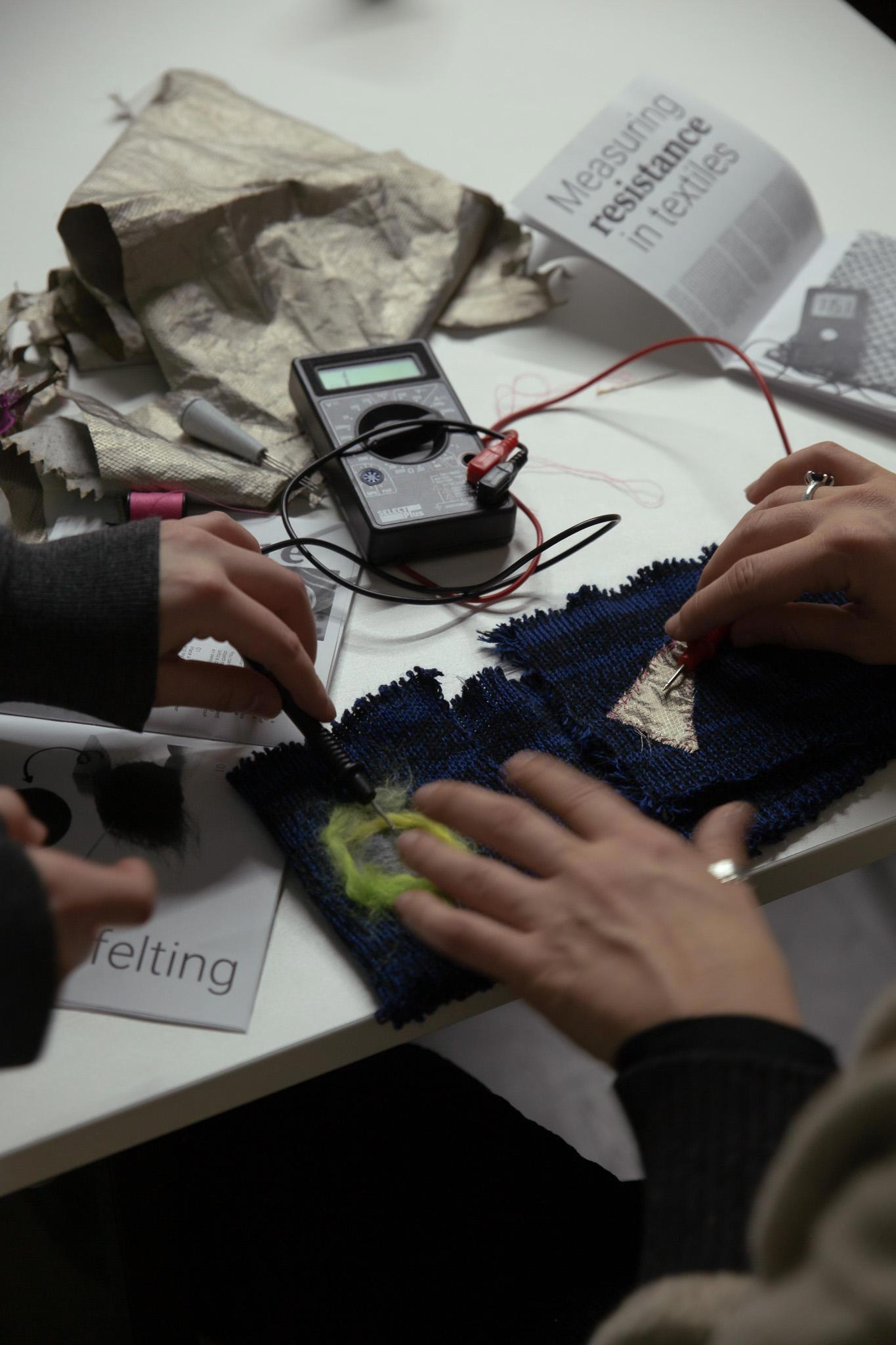 Masterclass experimenteren met e-textiles door Michelle Vossen