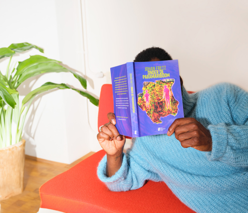 Heel Nederland Leest | Johan Fretz – Onder de paramariboom