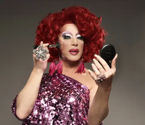 Queer Geschiedenismaand: Drag make-up workshop