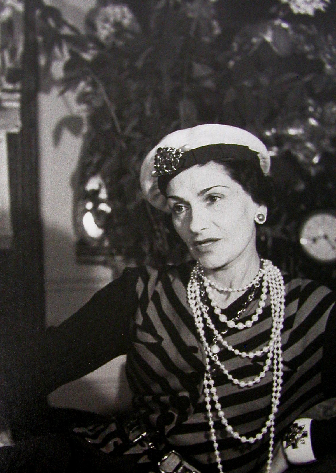 Verheugen Bermad Weinig Coco Chanel en het modesieraad